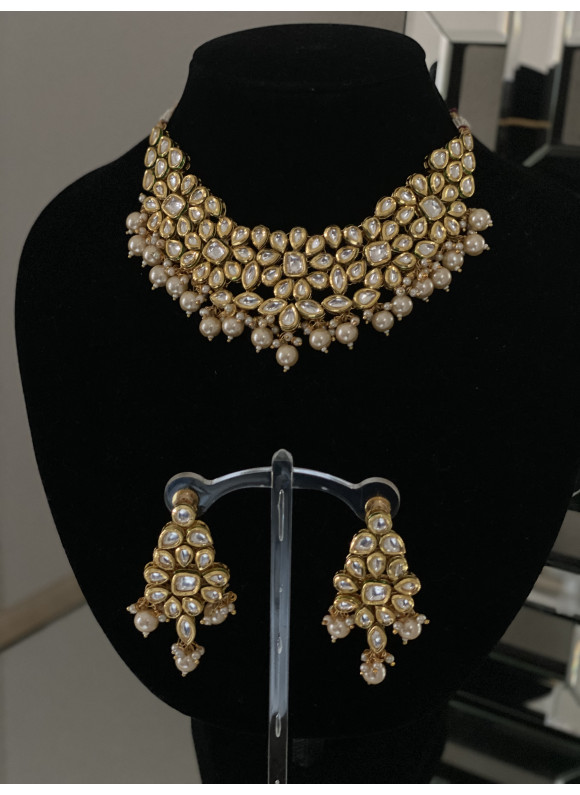 Flower Kundan Pearl Necklace Set
